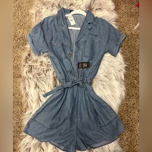 GUESS Jean Romper size SMALL- NEW WITH TAGS